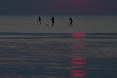 Natasha_Blum_Stand_Up_Paddling_beim_Sonnenuntergang