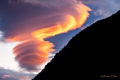 Föhnwolken über den Bergen