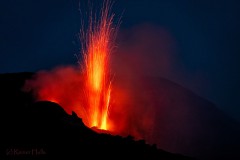 Vulkan Stromboli - Leuchtfeuer im Mittelmeer