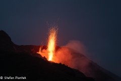 Vulkan Stromboli - Leuchtfeuer im Mittelmeer