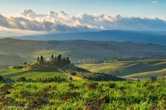 Val d'Orcia in der Toskana bei Sonnenaufgang