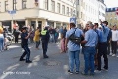 Einzug der Festwirte - Die Polizei dein Freund und Helfer