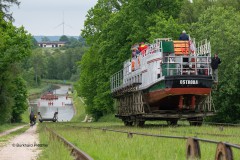 Schiff auf der schiefen Bahn