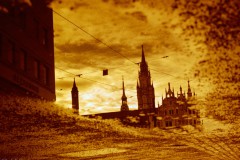 Münchner Rathaus (Kodak Gold; Redscale)