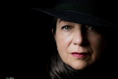 Dame mit Hut