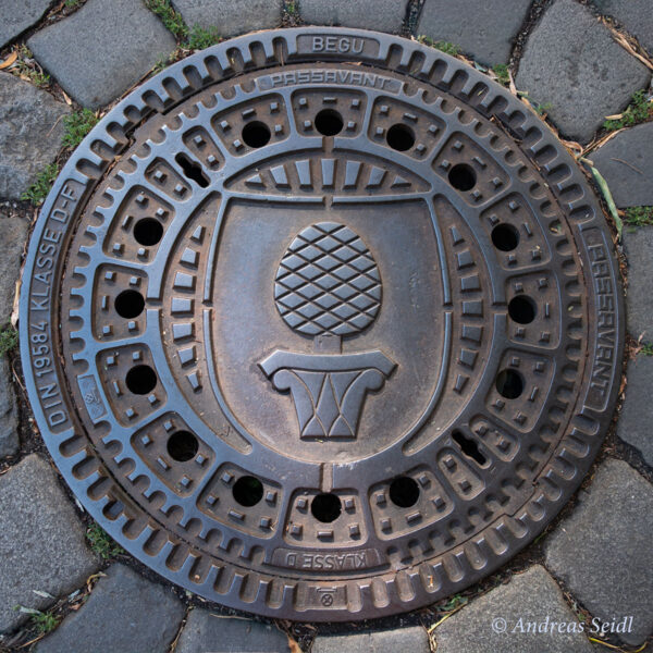 Augsburg - Zirbelnuss