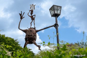 Skulptur am Kunsttreff Halt 58 in der Humboldstraße München